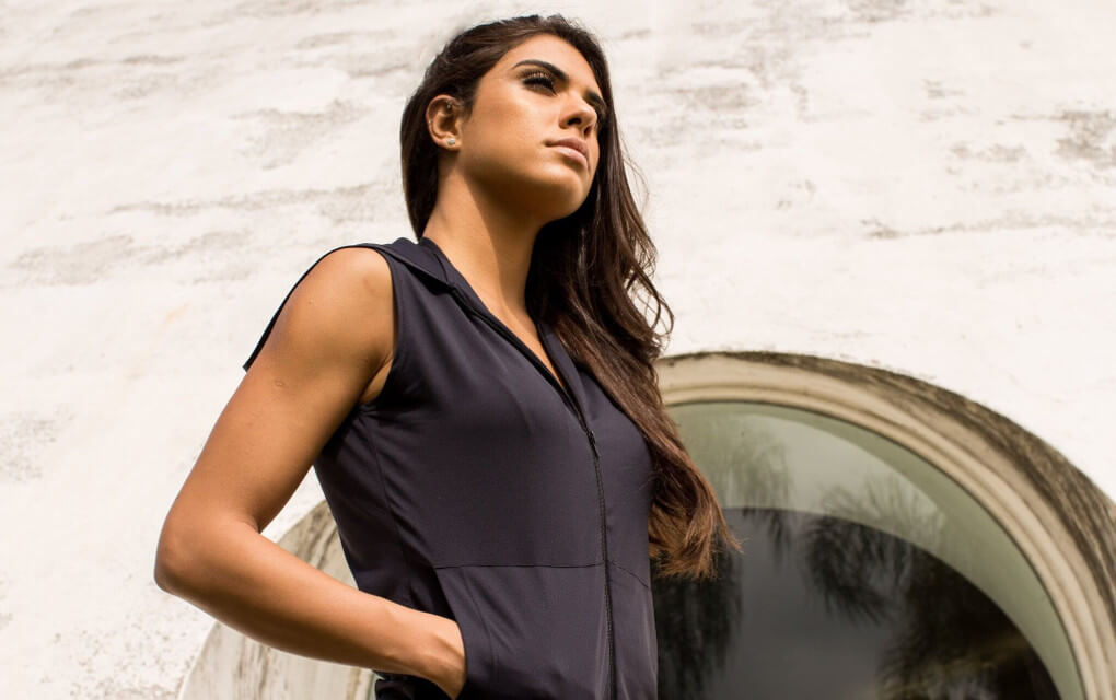 STYLISH COMPRESSION AND SMART FABRICS